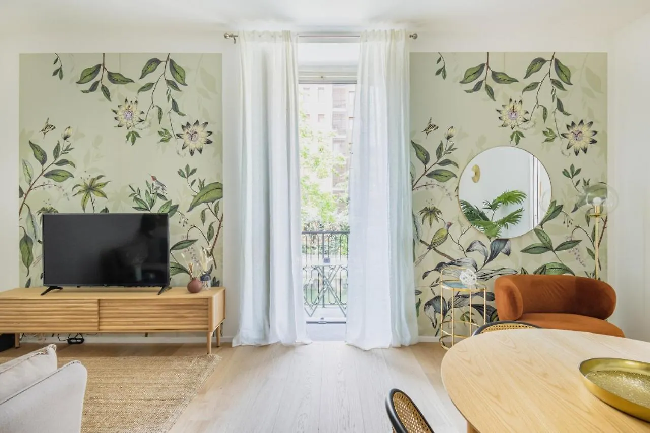 Easylife - Romantico Appartamento Sui Navigli Milan 0*,